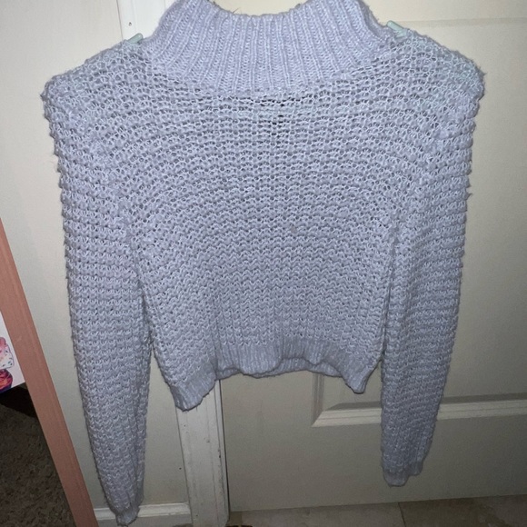 Crop Top Sweater - Picture 1 of 1